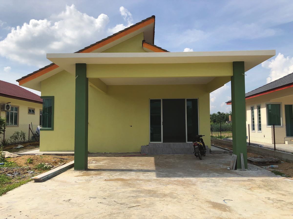 Completed single storey bungalow PT5496