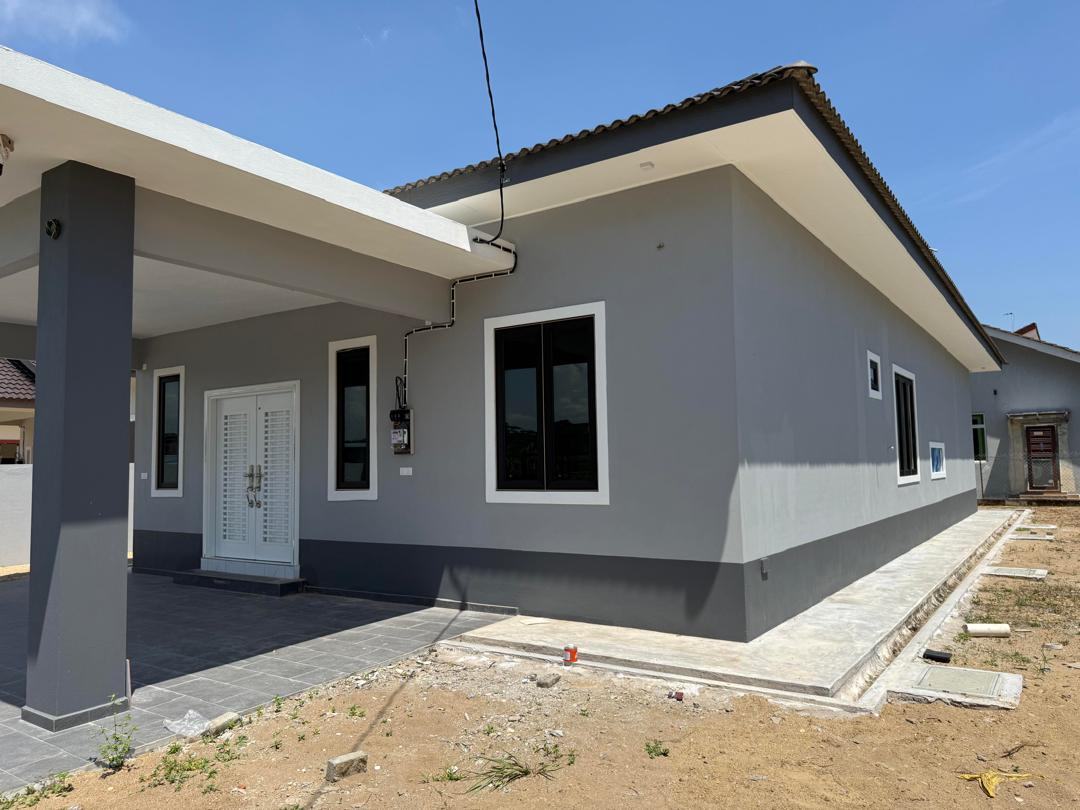 Completed single storey bungalow PT5489