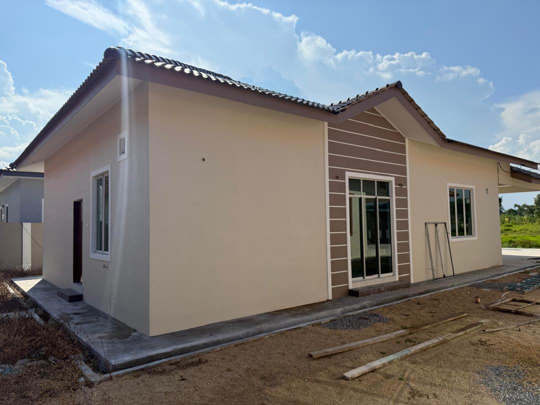 Completed single storey bungalow PT5490